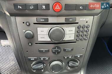 Внедорожник / Кроссовер Opel Antara 2008 в 