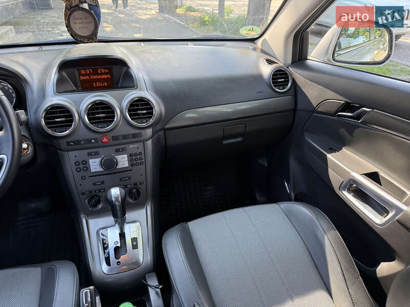 Позашляховик / Кросовер Opel Antara 2006 в Миколаєві