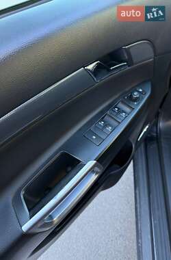 Внедорожник / Кроссовер Opel Antara 2013 в 