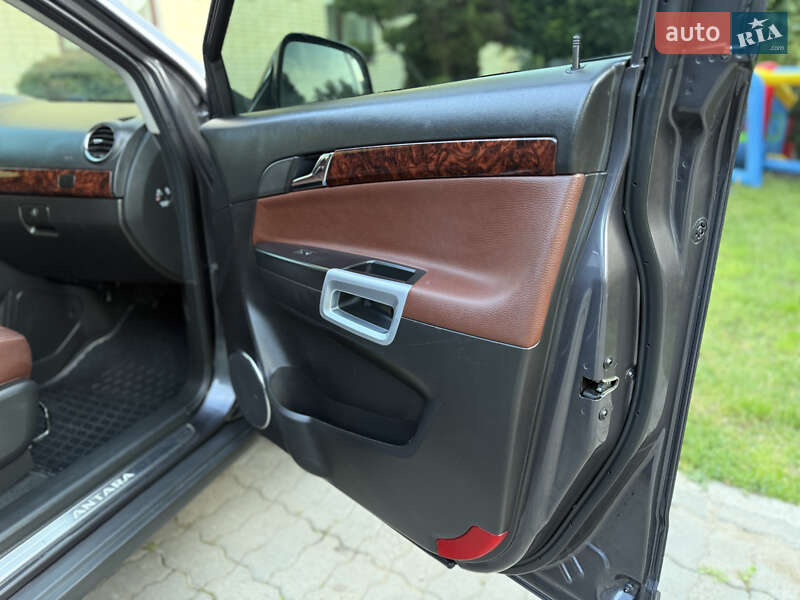 Внедорожник / Кроссовер Opel Antara 2014 в Луцке