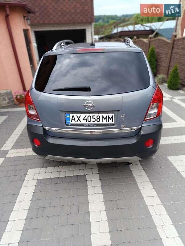 Внедорожник / Кроссовер Opel Antara 2013 в Харькове