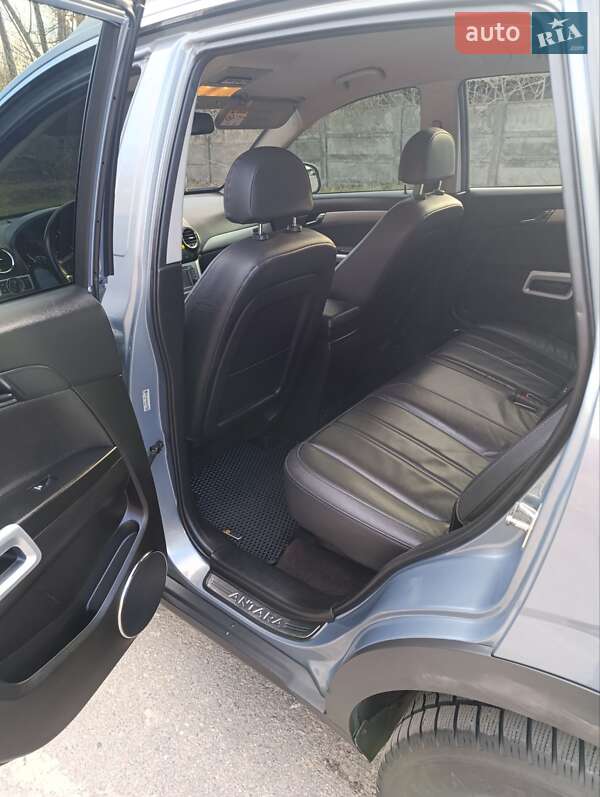 Внедорожник / Кроссовер Opel Antara 2013 в Харькове