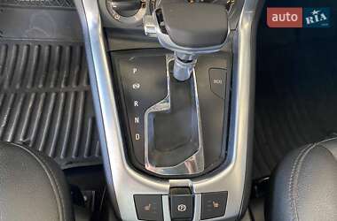 Внедорожник / Кроссовер Opel Antara 2012 в 