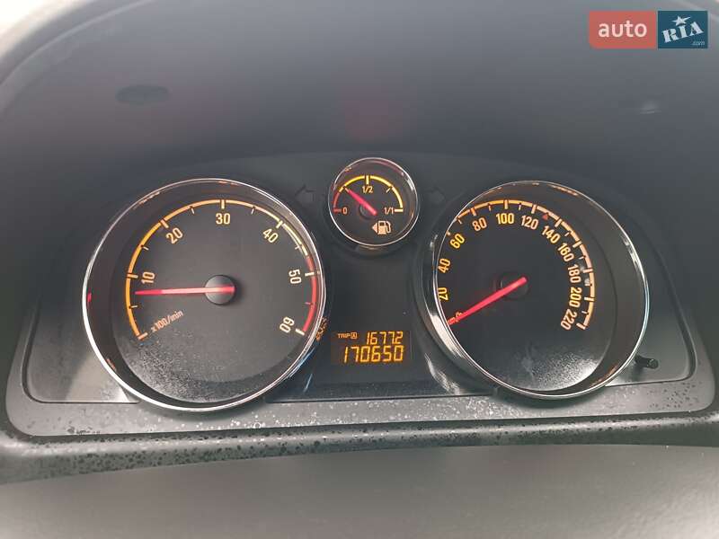 Внедорожник / Кроссовер Opel Antara 2012 в Виннице