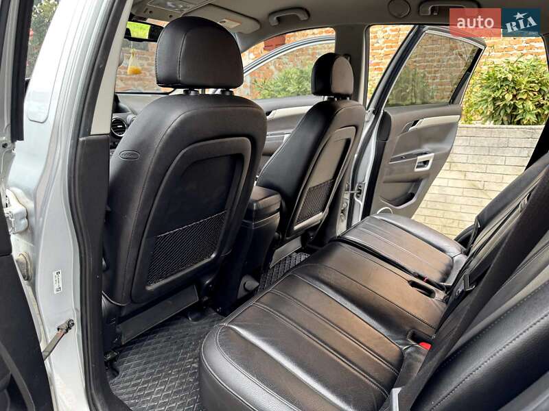 Позашляховик / Кросовер Opel Antara 2011 в Тернополі