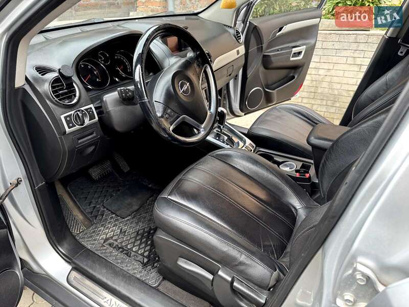 Позашляховик / Кросовер Opel Antara 2011 в Тернополі