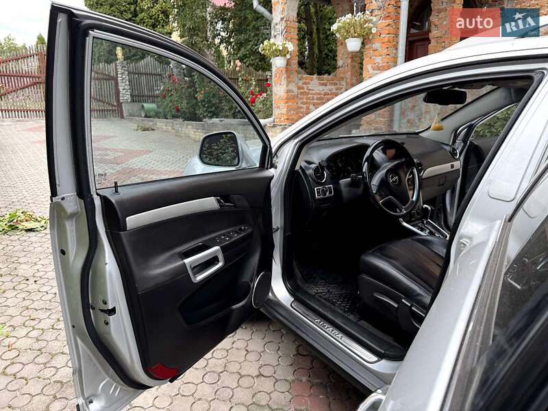 Позашляховик / Кросовер Opel Antara 2011 в Тернополі