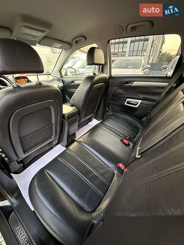 Позашляховик / Кросовер Opel Antara 2014 в Івано-Франківську