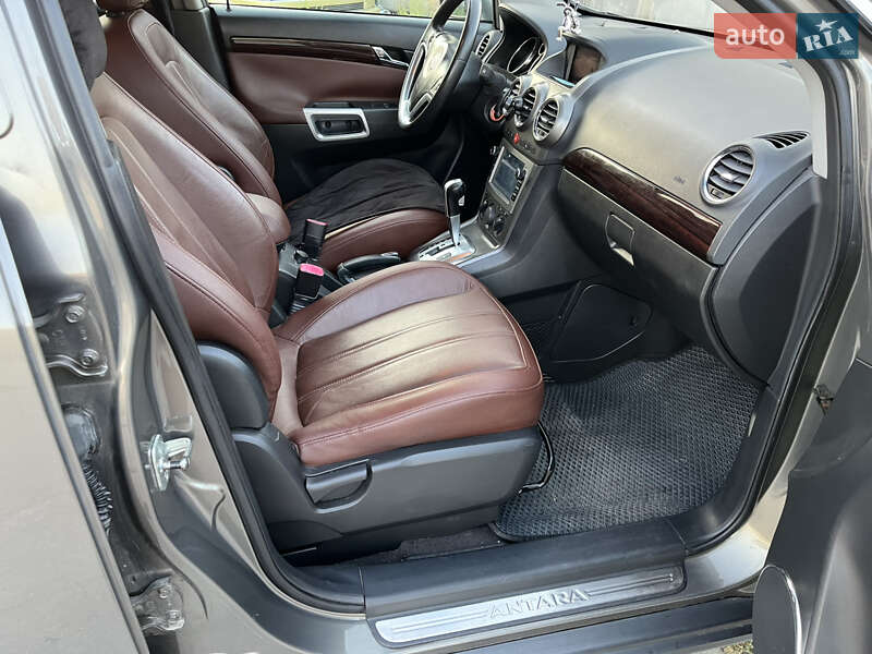 Внедорожник / Кроссовер Opel Antara 2008 в Городке