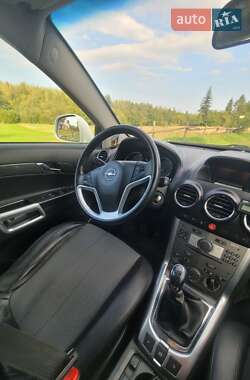 Позашляховик / Кросовер Opel Antara 2011 в 