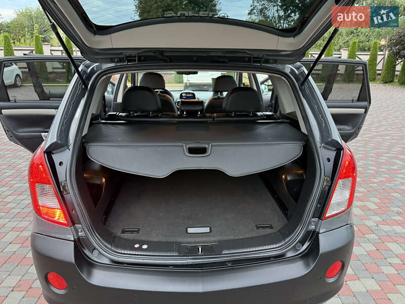 Позашляховик / Кросовер Opel Antara 2011 в Чернівцях