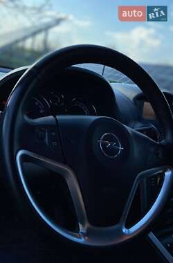 Внедорожник / Кроссовер Opel Antara 2012 в 