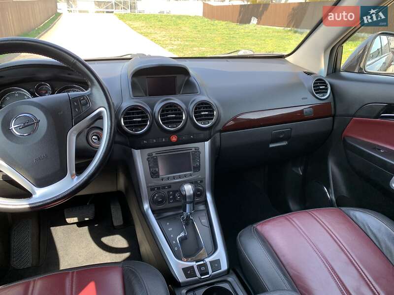 Внедорожник / Кроссовер Opel Antara 2013 в Львове
