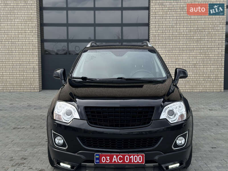 Позашляховик / Кросовер Opel Antara 2012 в 