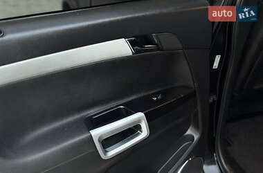 Позашляховик / Кросовер Opel Antara 2012 в 