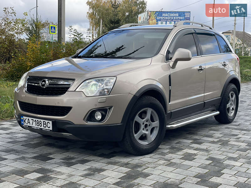 Внедорожник / Кроссовер Opel Antara 2012 в Староконстантинове