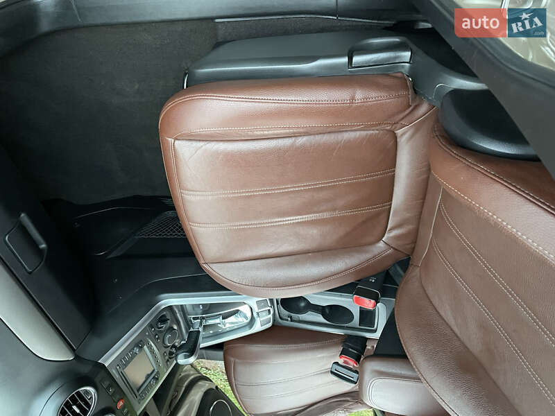 Внедорожник / Кроссовер Opel Antara 2012 в Староконстантинове