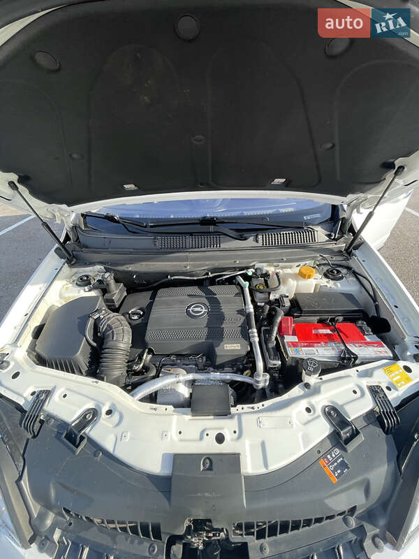 Позашляховик / Кросовер Opel Antara 2014 в Луцьку