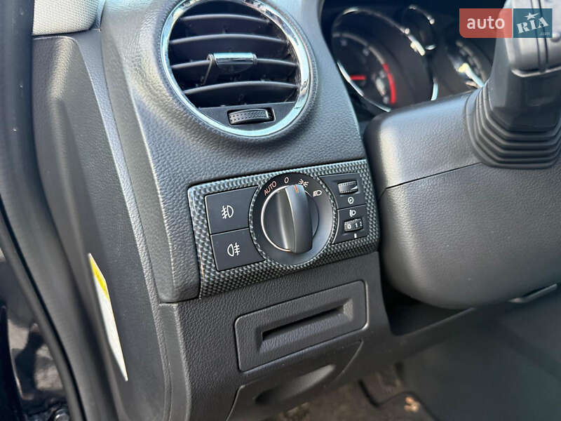 Позашляховик / Кросовер Opel Antara 2010 в Луцьку