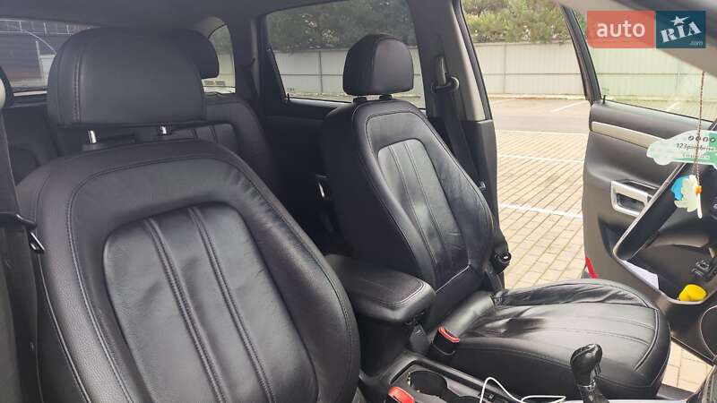 Позашляховик / Кросовер Opel Antara 2013 в Луцьку