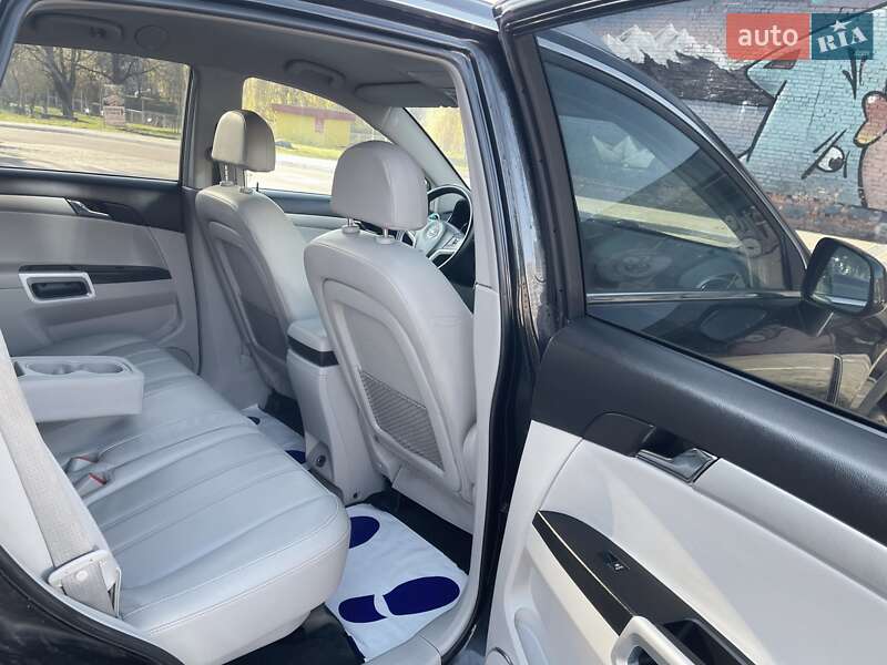 Позашляховик / Кросовер Opel Antara 2016 в Луцьку