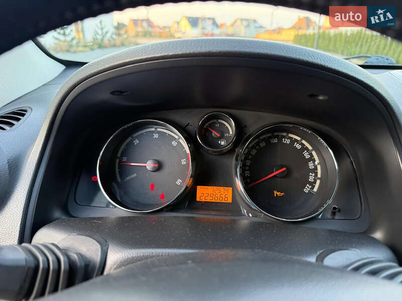 Позашляховик / Кросовер Opel Antara 2010 в Кременці