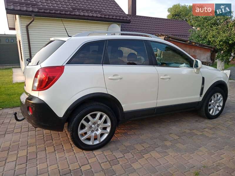 Внедорожник / Кроссовер Opel Antara 2012 в Ровно