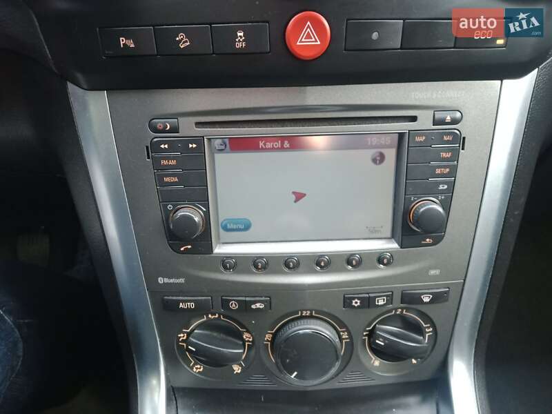 Внедорожник / Кроссовер Opel Antara 2012 в Ровно