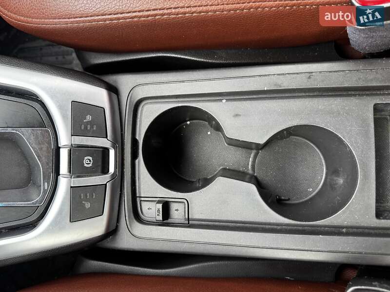 Внедорожник / Кроссовер Opel Antara 2012 в Киеве