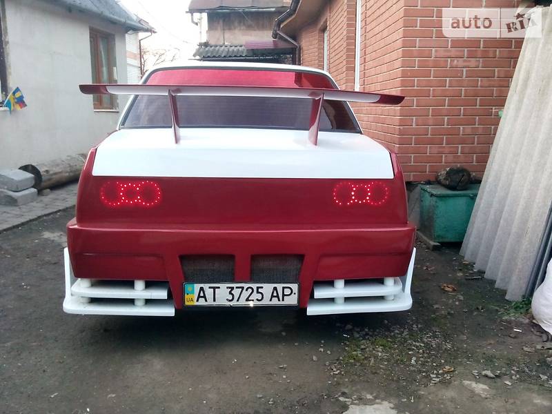 Седан Opel Ascona 1988 в Ивано-Франковске