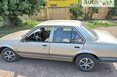 Седан Opel Ascona 1986 в Одессе