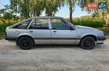 Хетчбек Opel Ascona 1987 в Кременці