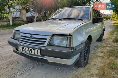 Хэтчбек Opel Ascona 1987 в 