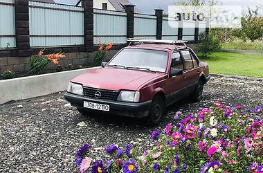 Седан Opel Ascona 1987 в Луцьку