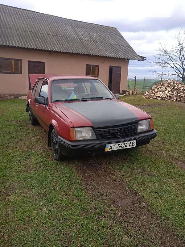 Хэтчбек Opel Ascona 1986 в Калуше