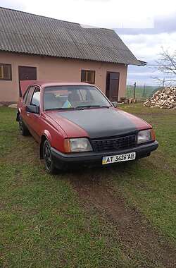 Хэтчбек Opel Ascona 1986 в Калуше