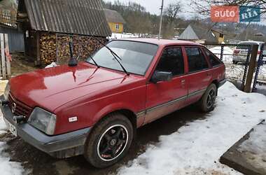 Хетчбек Opel Ascona 1987 в Сколе