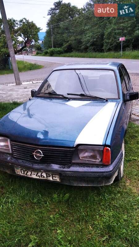 Седан Opel Ascona 1986 в Виноградове фото Седан Opel Ascona 1986 в Виноградове