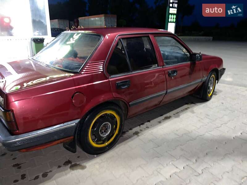Седан Opel Ascona 1987 в Виннице