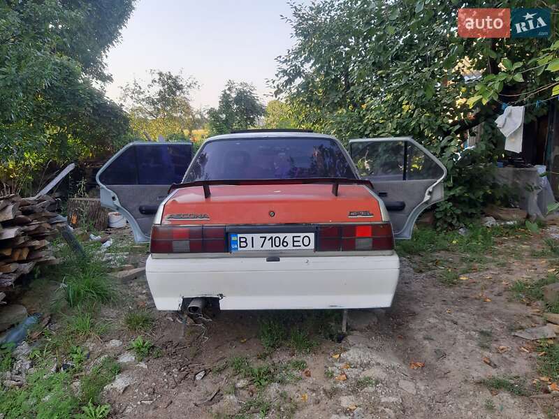Седан Opel Ascona 1988 в Полтаві