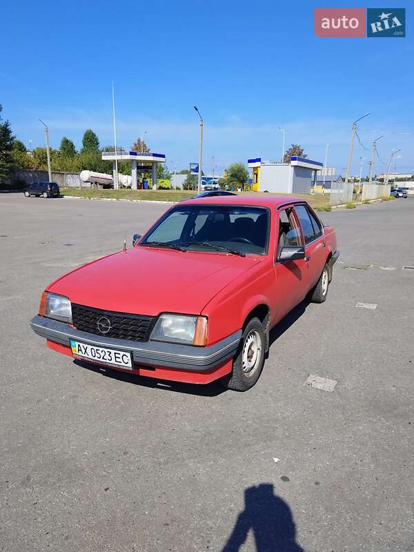 Седан Opel Ascona 1987 в Харькове