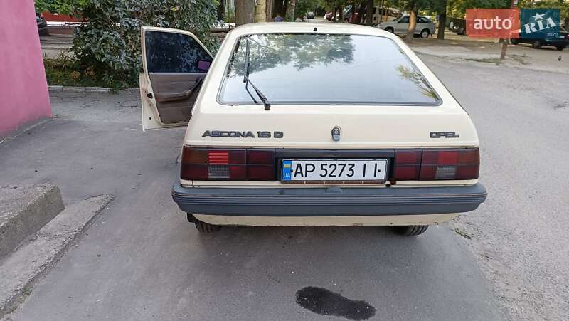 Хэтчбек Opel Ascona 1988 в Запорожье