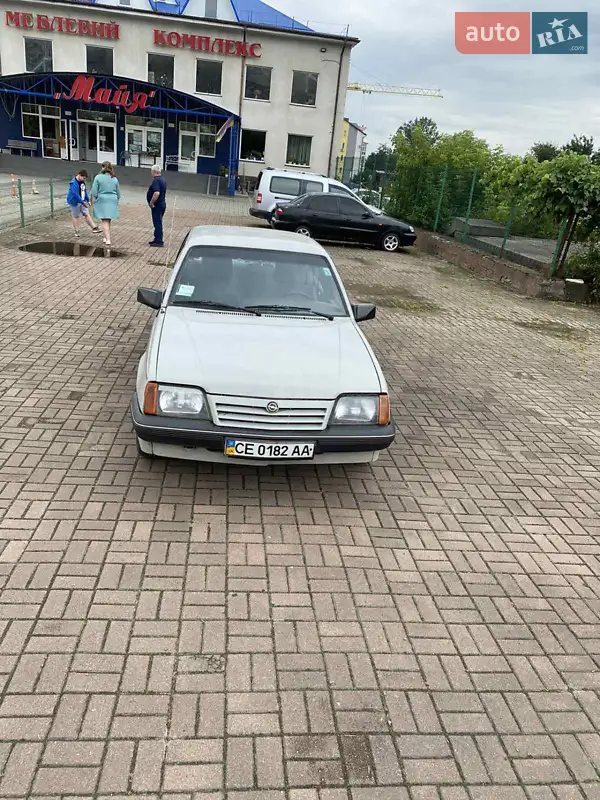 Opel Ascona 1987