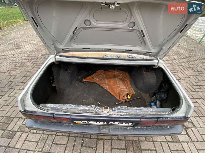 Седан Opel Ascona 1987 в Черновцах