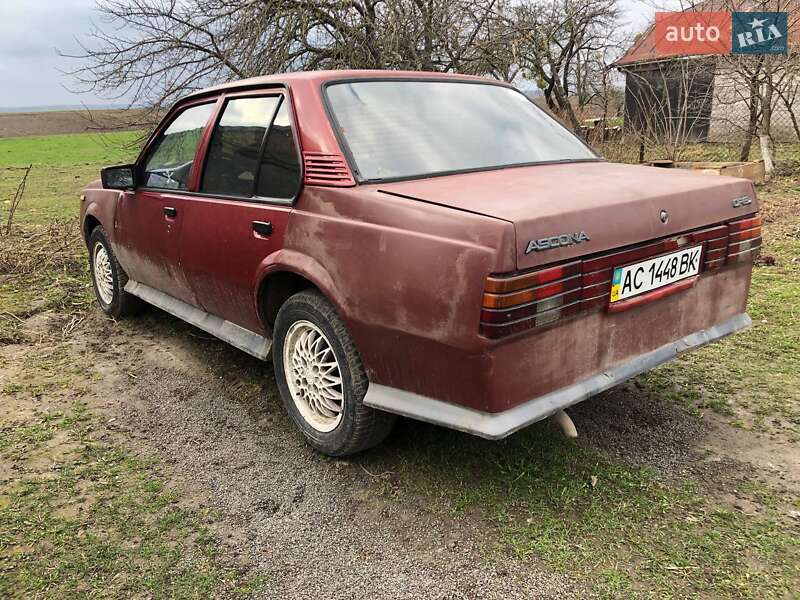 Седан Opel Ascona 1986 в Луцке