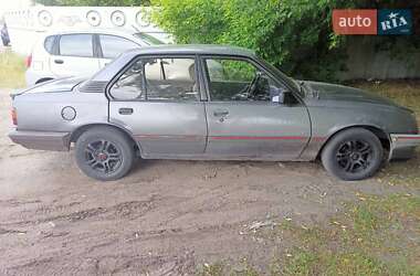 Седан Opel Ascona 1986 в Днепре