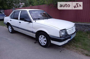 Седан Opel Ascona 1987 в Шумске