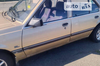 Седан Opel Ascona 1985 в Киеве