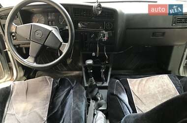 Седан Opel Ascona 1986 в 