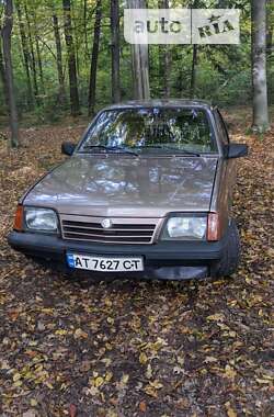 Седан Opel Ascona 1986 в Кутах